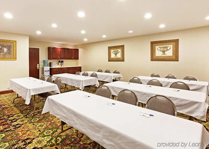 Express By Ihg Hotel